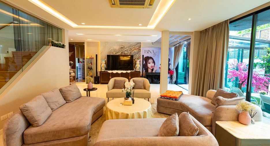 Casa en venta de 3 habitaciones en Suan Luang, Bangkok