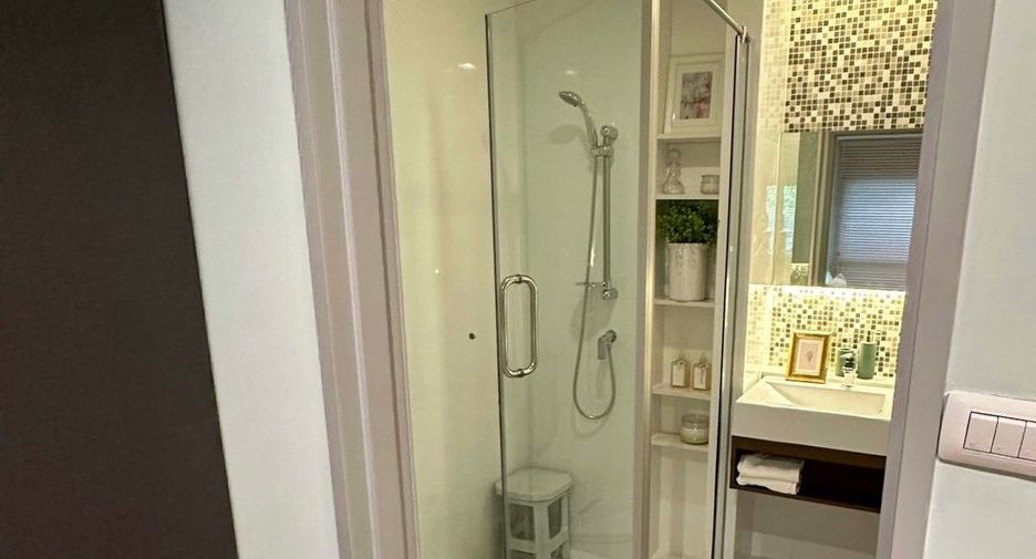 For sale 1 bed condo in Bang Na, Bangkok