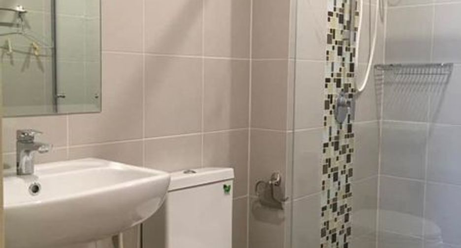 For rent 1 bed condo in Huai Khwang, Bangkok