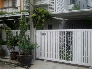 For rent 2 bedrooms townhouse in Bang Na, Bangkok