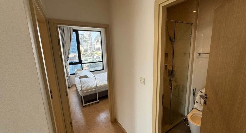 À louer 2 chambres condo à Watthana, Bangkok