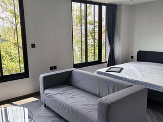 Reihenhaus zur Miete mit 4 Zimmer in Huai Khwang, Bangkok