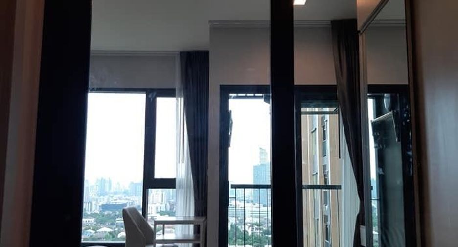 For rent studio condo in Phra Khanong, Bangkok
