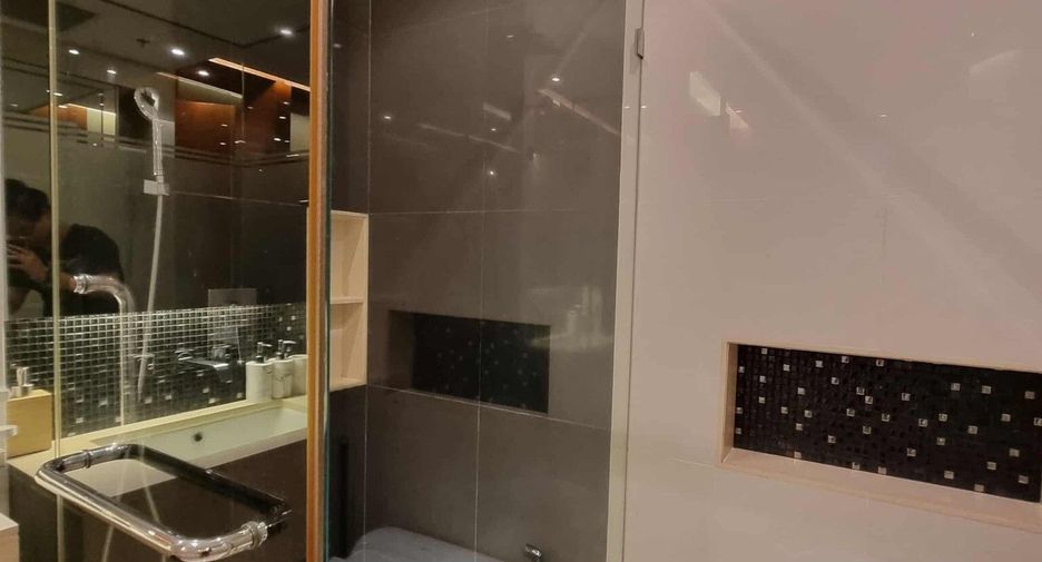 À vendre 1 chambre condo à Khlong Toei, Bangkok