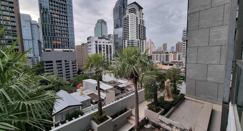 À vendre 1 chambre condo à Khlong Toei, Bangkok