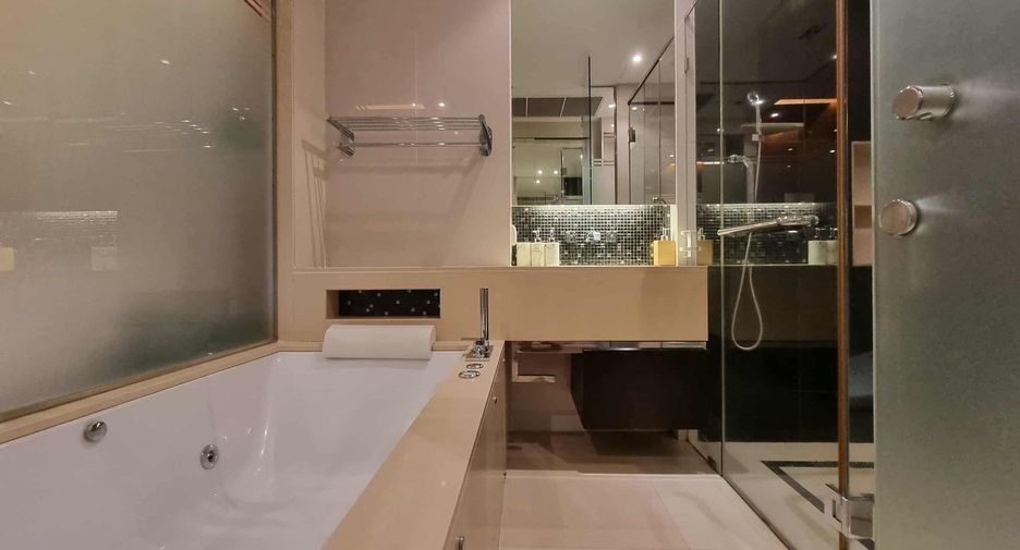 À vendre 1 chambre condo à Khlong Toei, Bangkok