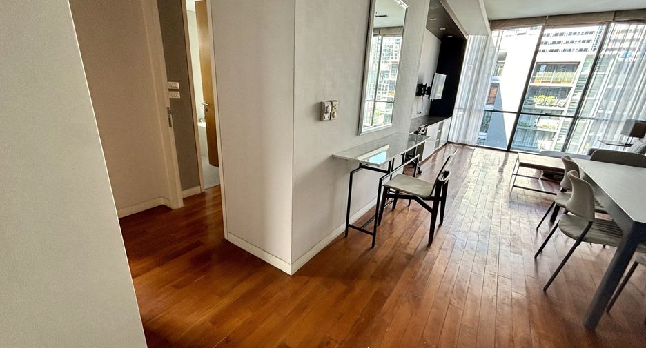 For rent 2 bedrooms condo in Khlong Toei, Bangkok