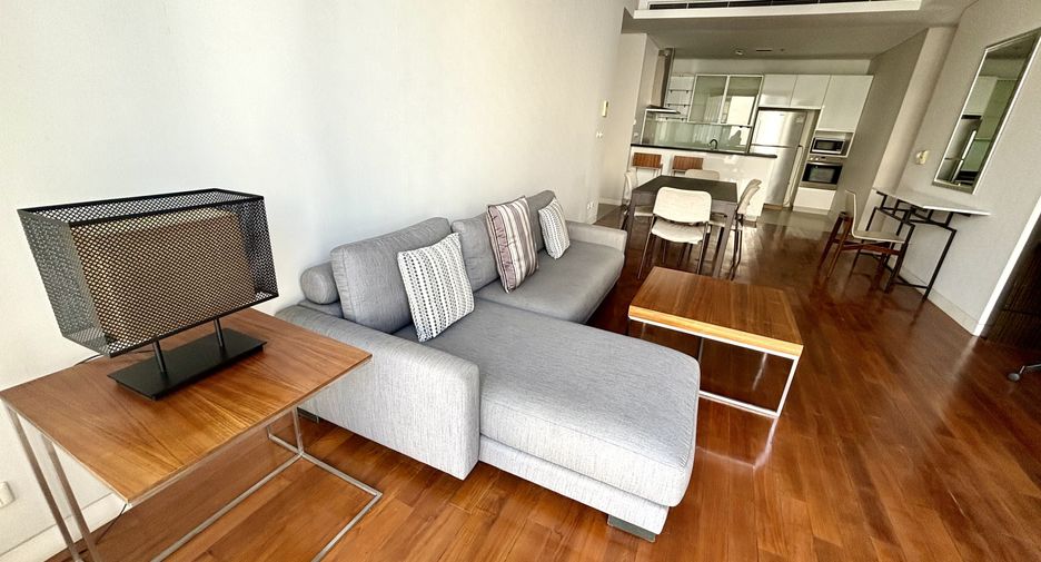 For rent 2 bedrooms condo in Khlong Toei, Bangkok
