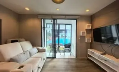 Condo en alquiler de 2 habitaciones en Khlong San, Bangkok