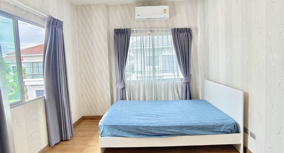 For rent 3 bedrooms house in Lat Krabang, Bangkok