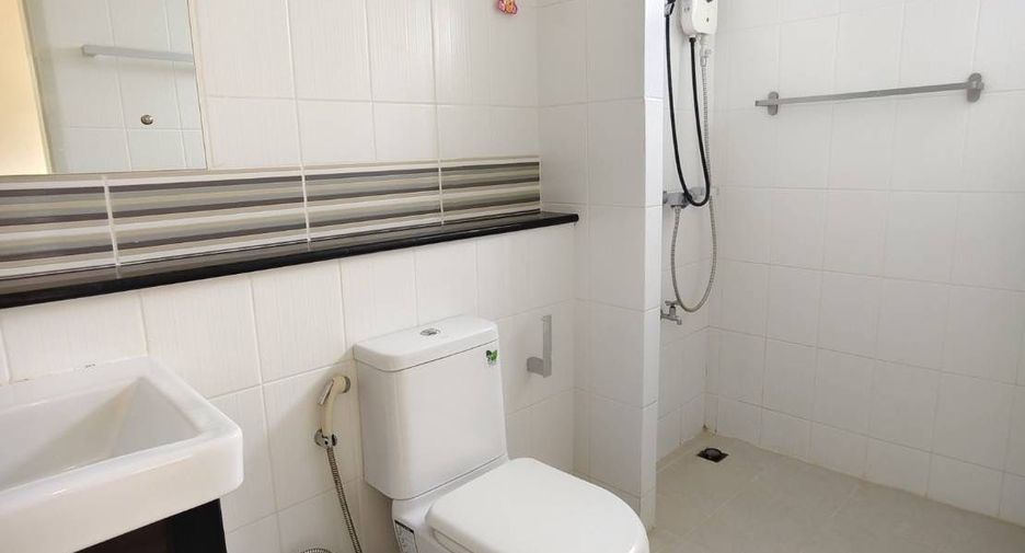 For rent 3 bedrooms house in Lat Krabang, Bangkok