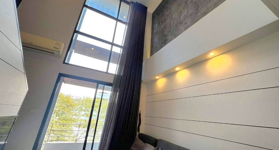 For rent 1 bed condo in Huai Khwang, Bangkok