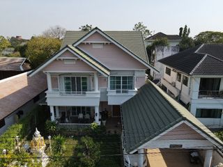 For sale 5 bedrooms house in Saphan Sung, Bangkok