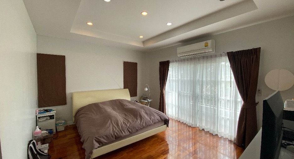 For sale 5 bedrooms house in Saphan Sung, Bangkok