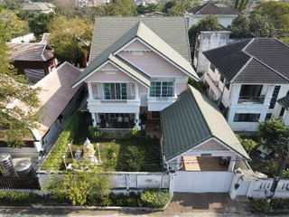 For sale 5 bedrooms house in Saphan Sung, Bangkok
