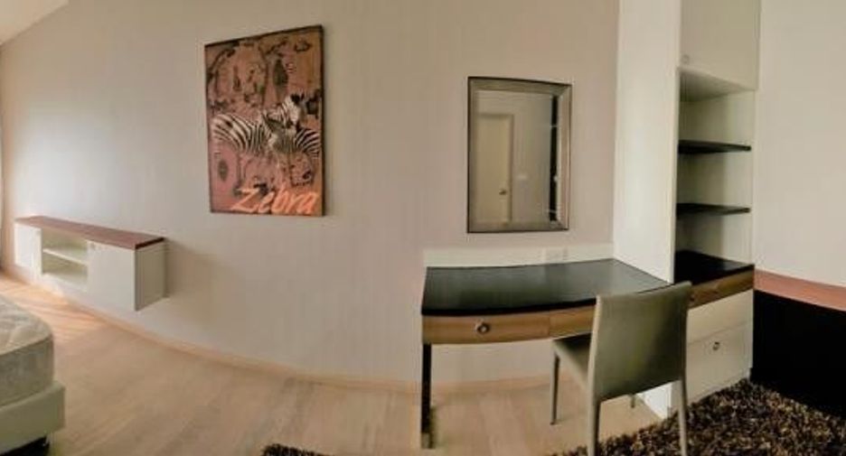 For rent 3 ベッドルーム condo in Khlong Toei, Bangkok