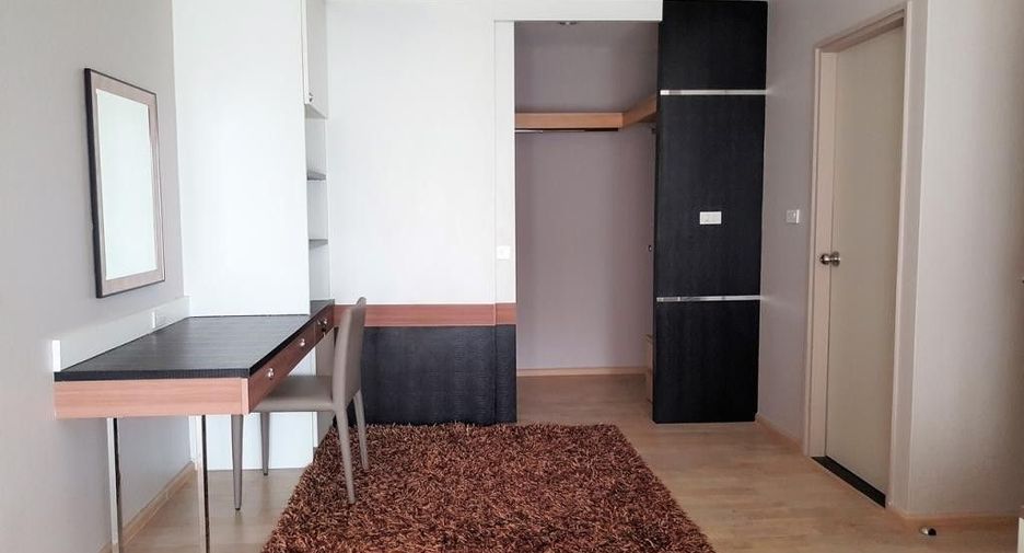 For rent 3 ベッドルーム condo in Khlong Toei, Bangkok