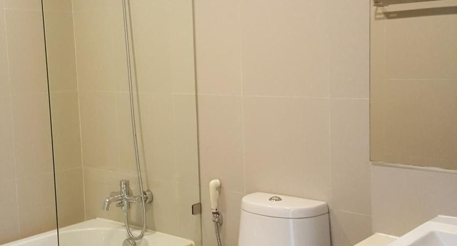 For rent 3 ベッドルーム condo in Khlong Toei, Bangkok