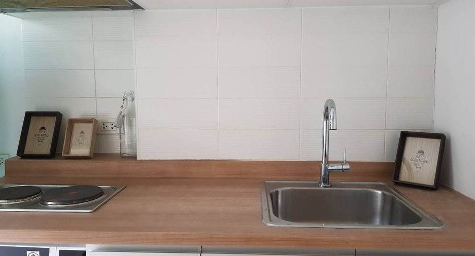 For rent and for sale 1 bed condo in Huai Khwang, Bangkok