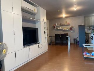 For rent 2 bedrooms condo in Huai Khwang, Bangkok