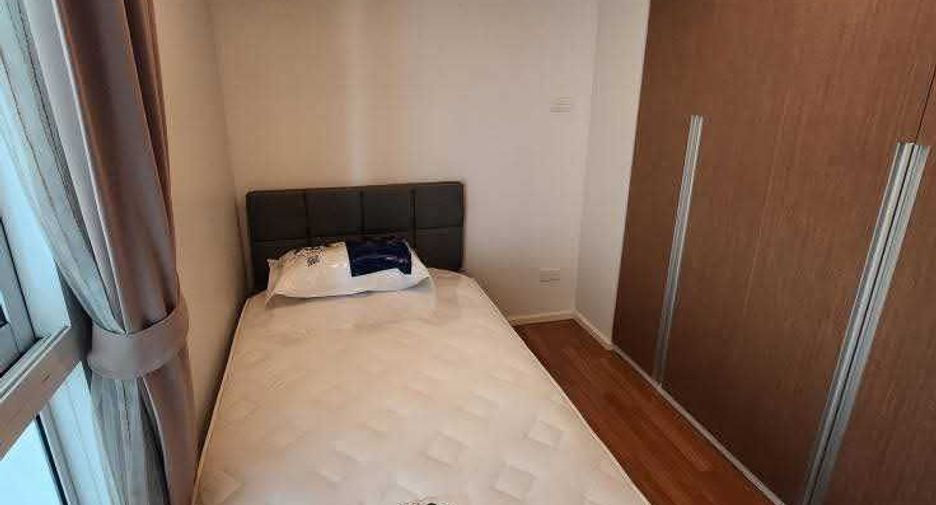 For rent 2 bedrooms condo in Phra Khanong, Bangkok