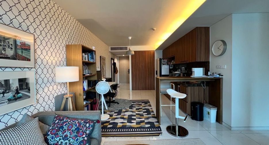 À louer 2 chambres condo à Watthana, Bangkok