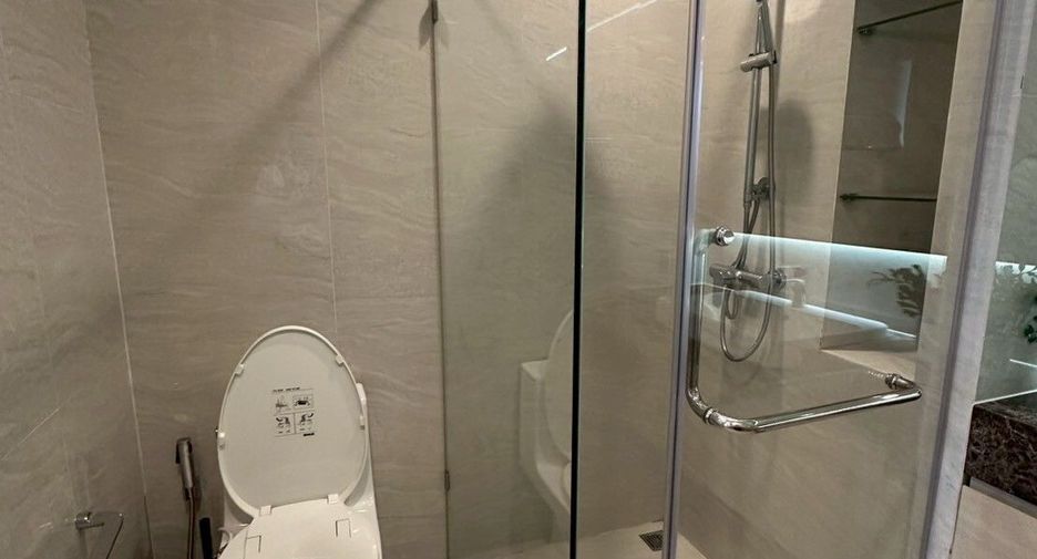 Wohnung zur Miete und zum Kauf mit 1 Zimmer in Watthana, Bangkok
