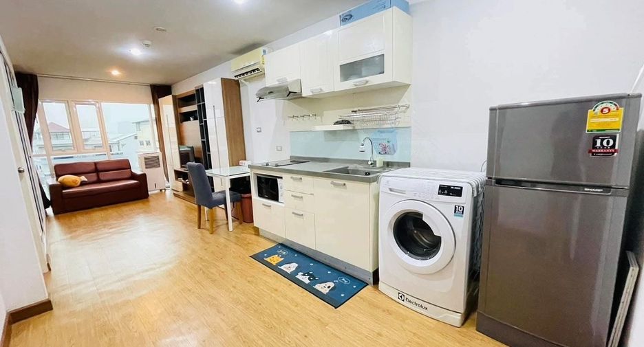 For rent 1 bed condo in Khlong San, Bangkok