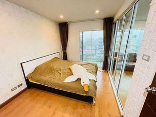 À louer 1 chambre condo à Khlong San, Bangkok