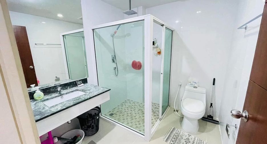 For rent 1 bed condo in Khlong San, Bangkok