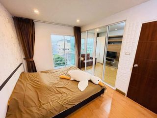 À louer 1 chambre condo à Khlong San, Bangkok