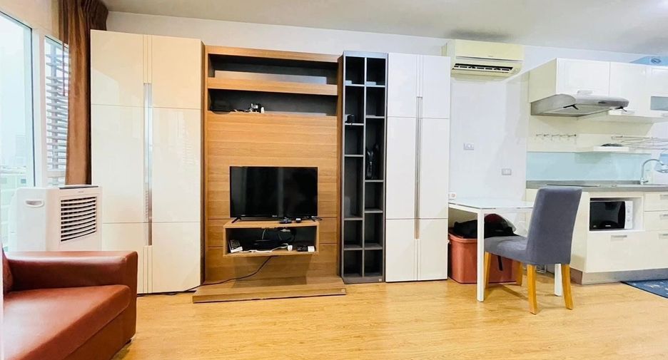 For rent 1 bed condo in Khlong San, Bangkok