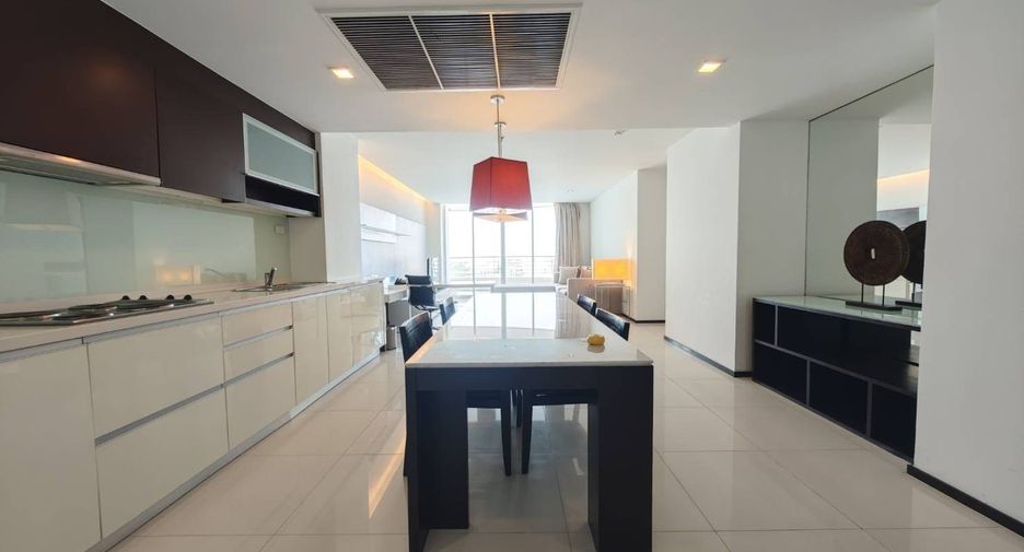Condo en alquiler de 2 habitaciones en Sathon, Bangkok