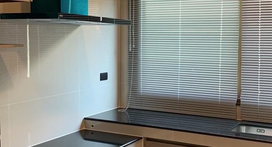 For sale and for rent 4 bedrooms house in Bang Kapi, Bangkok