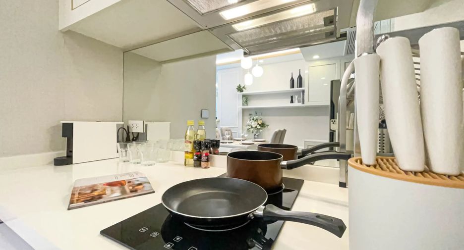 For rent 1 bed condo in Huai Khwang, Bangkok