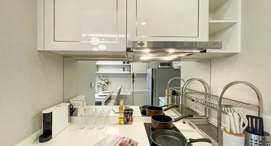 For rent 1 bed condo in Huai Khwang, Bangkok