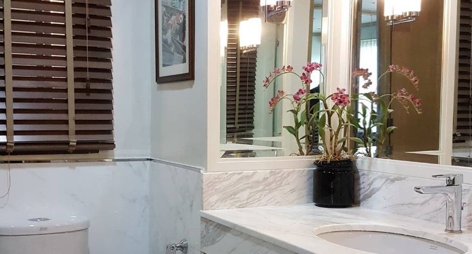 Condo en alquiler de 1 habitaciones en Khlong San, Bangkok