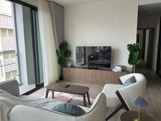 À louer 2 chambres condo à Huai Khwang, Bangkok