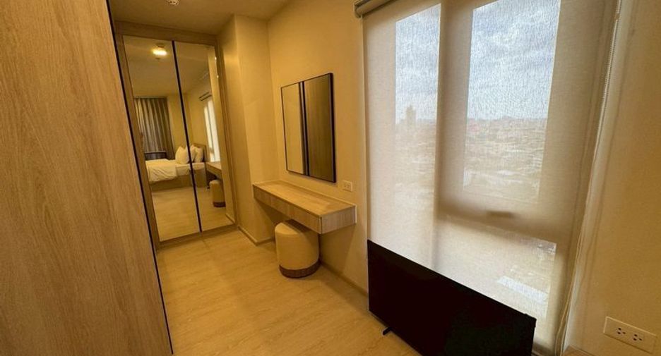 For rent 2 bedrooms condo in Khlong San, Bangkok