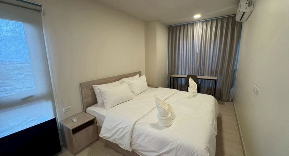 For rent 2 bedrooms condo in Khlong San, Bangkok