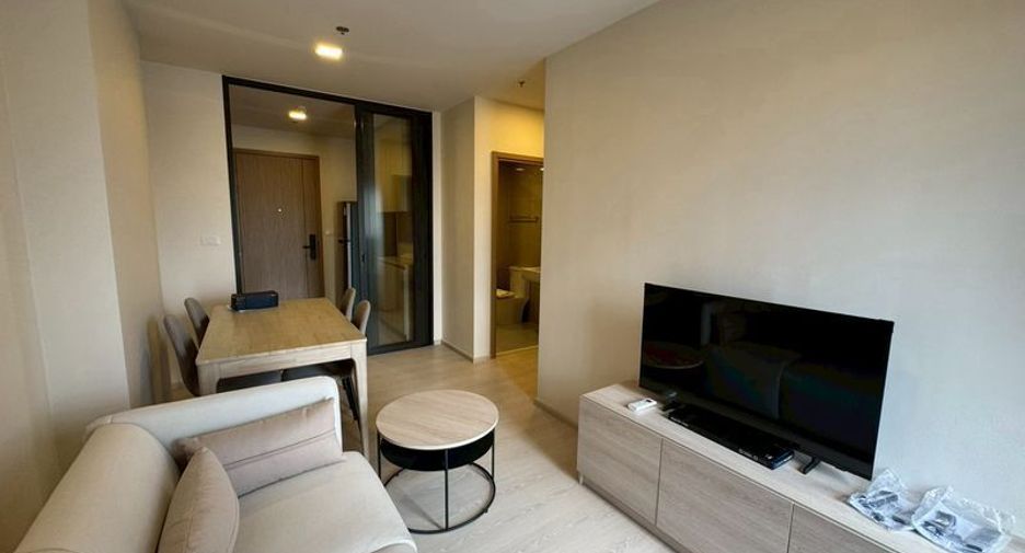 For rent 2 bedrooms condo in Khlong San, Bangkok