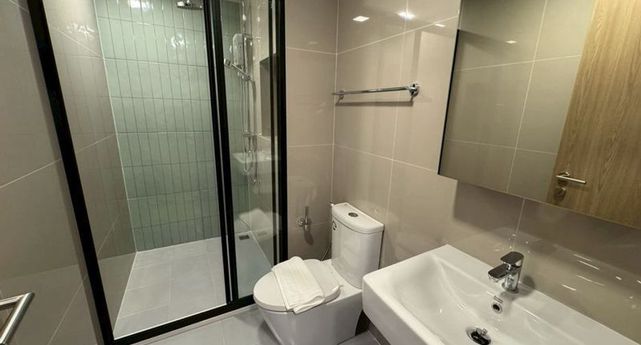 For rent 2 bedrooms condo in Khlong San, Bangkok