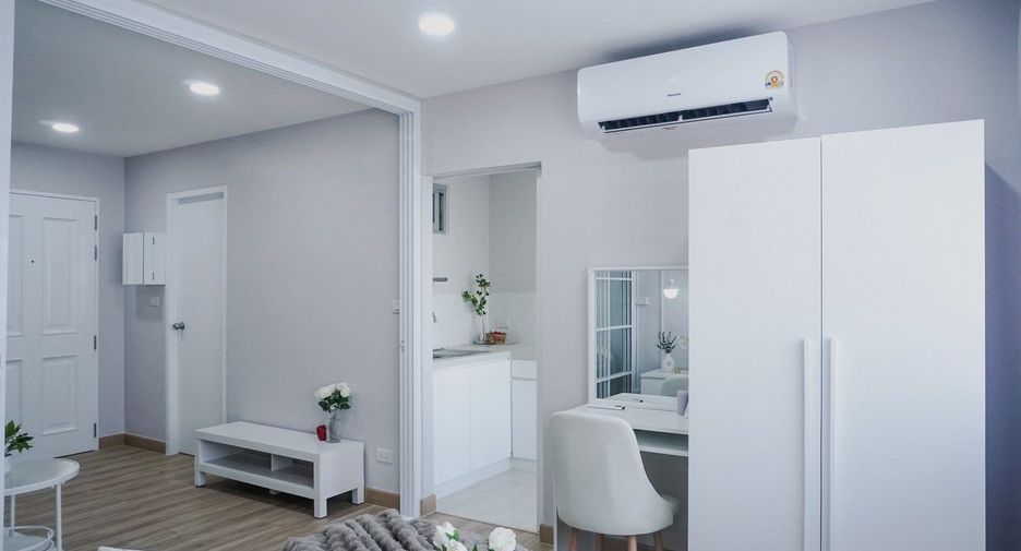 For sale studio condo in Yan Nawa, Bangkok