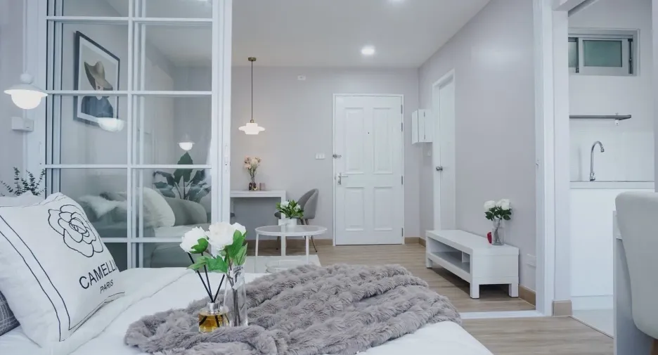 For sale studio condo in Yan Nawa, Bangkok