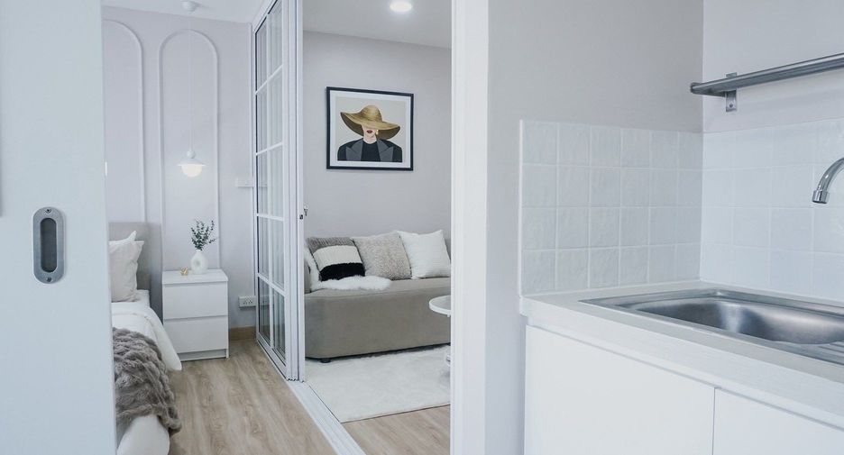 For sale studio condo in Yan Nawa, Bangkok