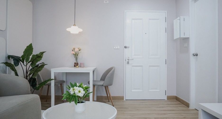 For sale studio condo in Yan Nawa, Bangkok