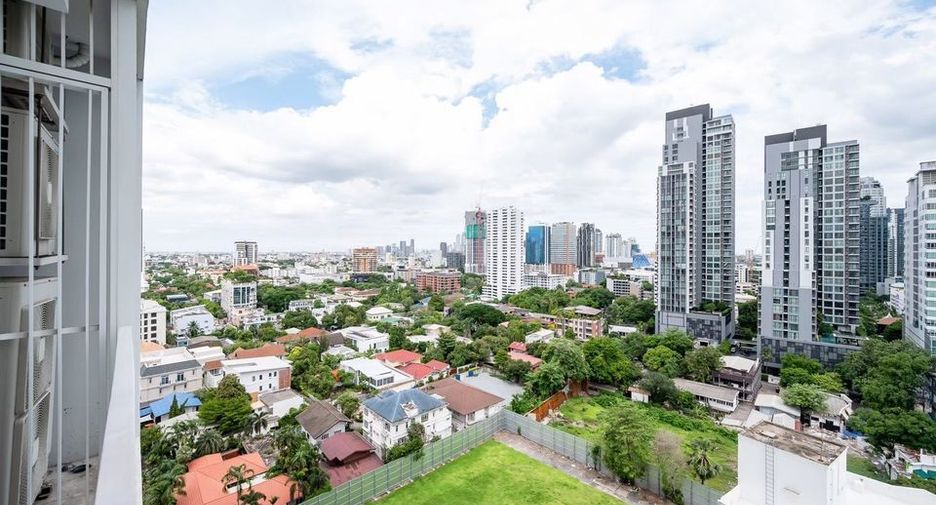 Condo en alquiler de 2 habitaciones en Watthana, Bangkok
