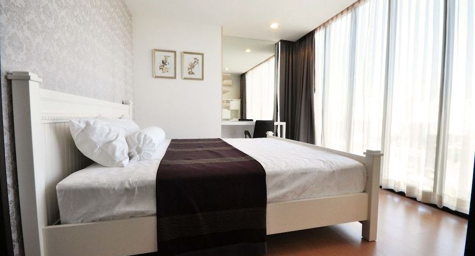 For sale 1 bed condo in Watthana, Bangkok