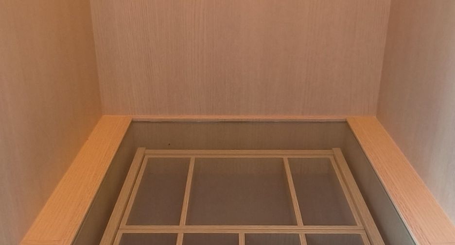 For sale studio condo in Phra Khanong, Bangkok