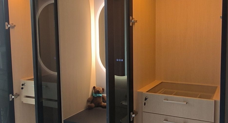 For sale studio condo in Phra Khanong, Bangkok